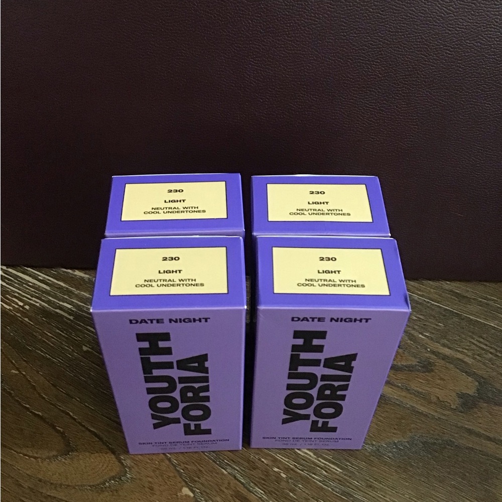 Date Night Foundation - shades Fair to Deep